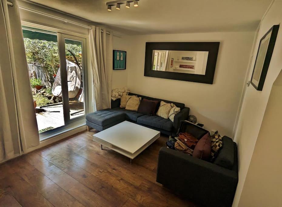 Charming 2-Bed Garden Flat Apartment London Ngoại thất bức ảnh