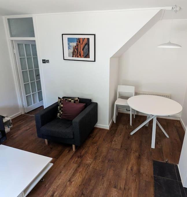 Charming 2-Bed Garden Flat Apartment London Ngoại thất bức ảnh