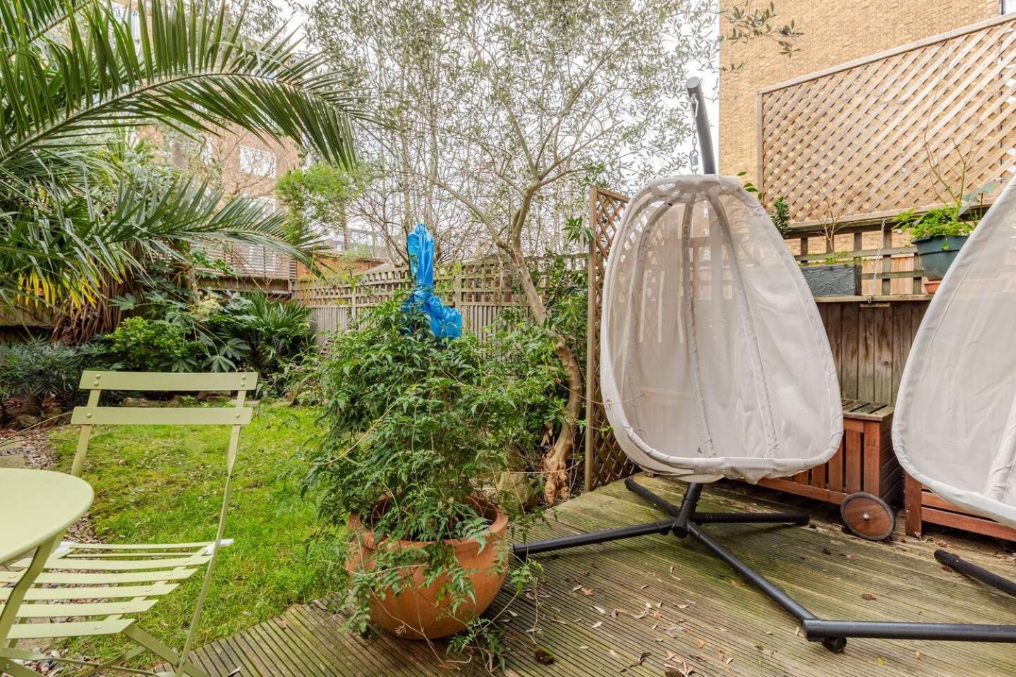 Charming 2-Bed Garden Flat Apartment London Ngoại thất bức ảnh